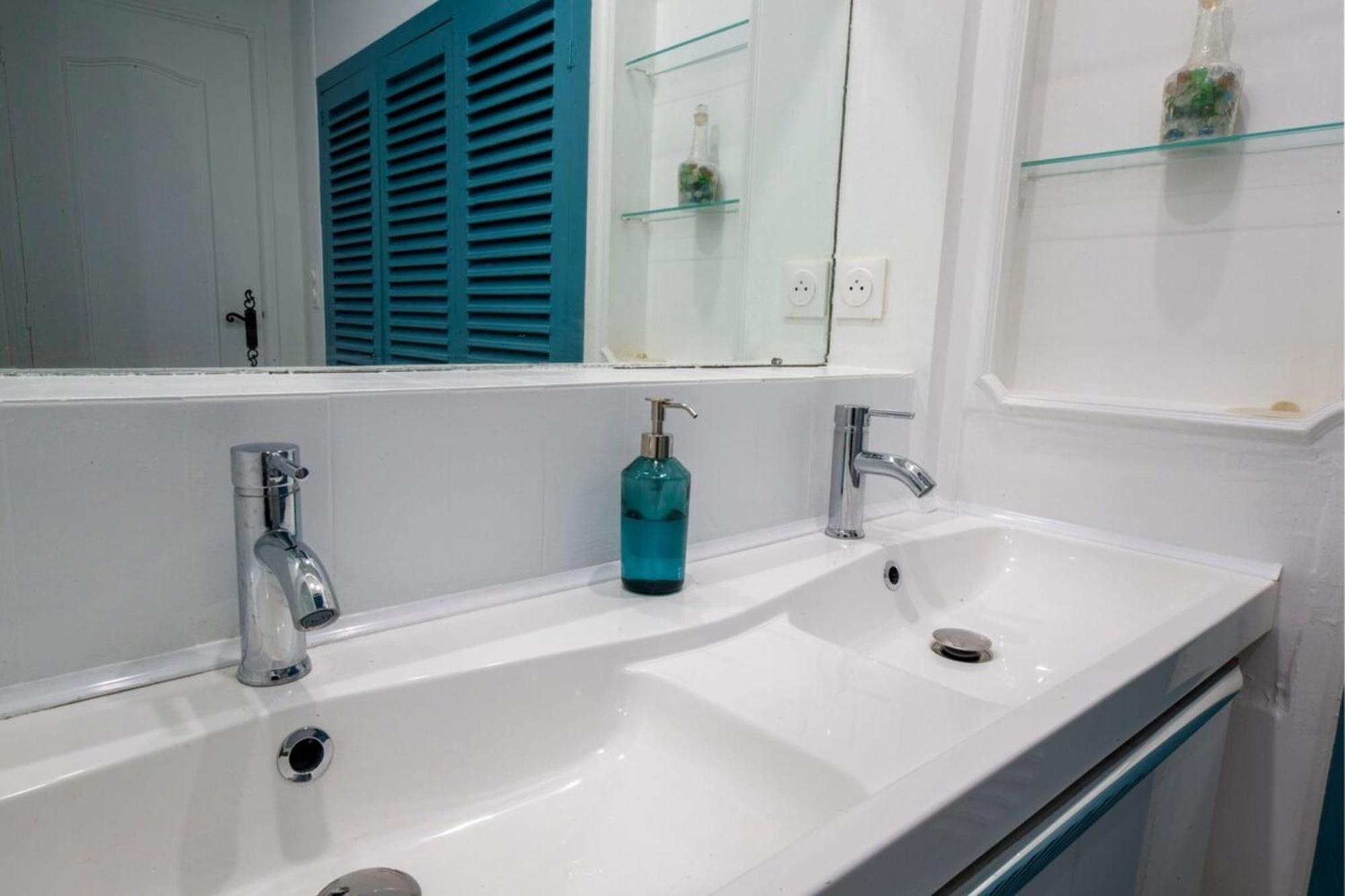 06M - Old Antibes Beautiful Duplex Terrace With Sea View 아파트 외부 사진