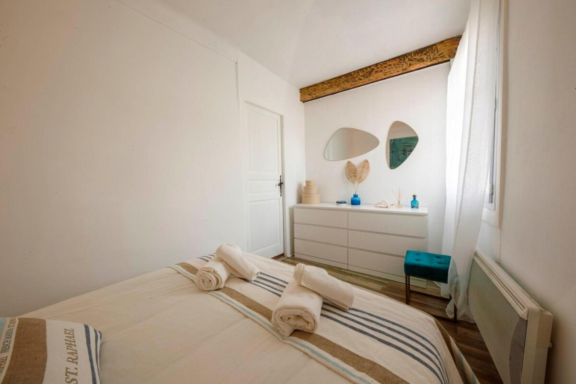 06M - Old Antibes Beautiful Duplex Terrace With Sea View 아파트 외부 사진